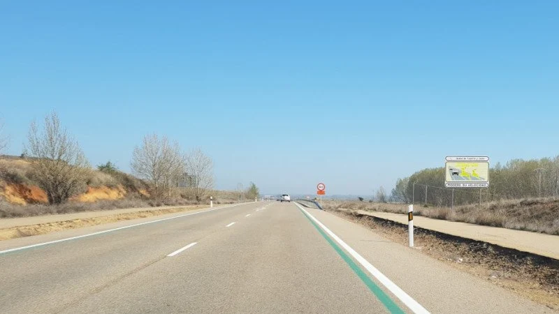 Las líneas verdes que ha instalado la DGT Las líneas verdes que ha instalado la DGT