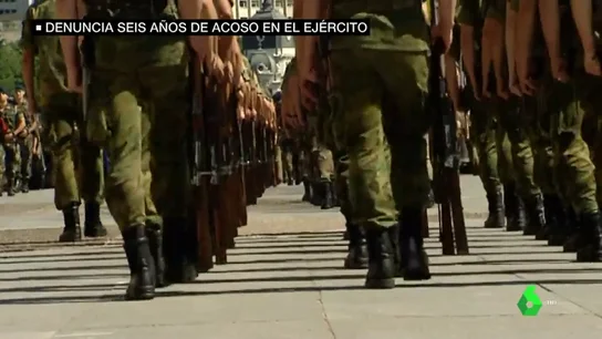 El duro relato de un soldado acosado por su sargento: "Me trataba como si fuera su perrito" El duro relato de un soldado acosado por su sargento: "Me trataba como si fuera su perrito"