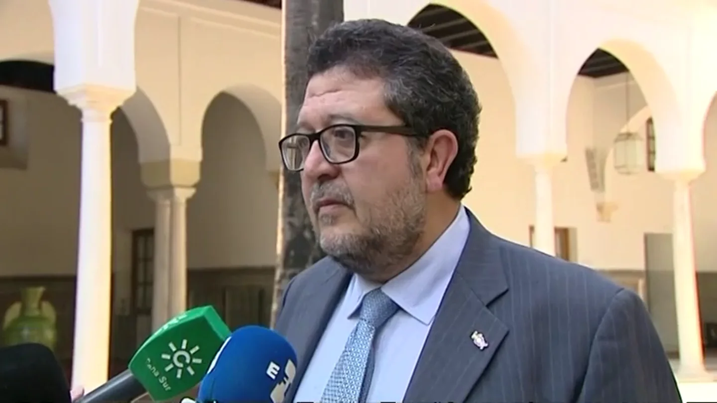 La Junta de Andalucía facilita a Vox los datos de los trabajadores de violencia de género La Junta de Andalucía facilita a Vox los datos de los trabajadores de violencia de género