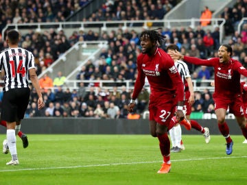 Origi celebra su gol con el Liverpool Origi celebra su gol con el Liverpool