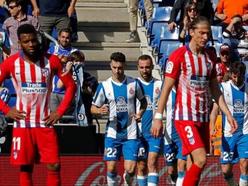 El Espanyol celebra uno de sus goles ante el Atlético de Madrid El Espanyol celebra uno de sus goles ante el Atlético de Madrid