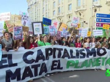 Los jóvenes lideran la lucha contra el cambio climático: "Sin planeta, no hay futuro" Los jóvenes lideran la lucha contra el cambio climático: "Sin planeta, no hay futuro"