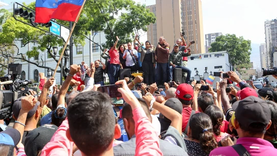 ¿Qué puede ocurrir en Venezuela tras el levantamiento militar de Guaidó? ¿Qué puede ocurrir en Venezuela tras el levantamiento militar de Guaidó?