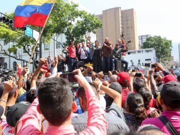¿Qué puede ocurrir en Venezuela tras el levantamiento militar de Guaidó? ¿Qué puede ocurrir en Venezuela tras el levantamiento militar de Guaidó?