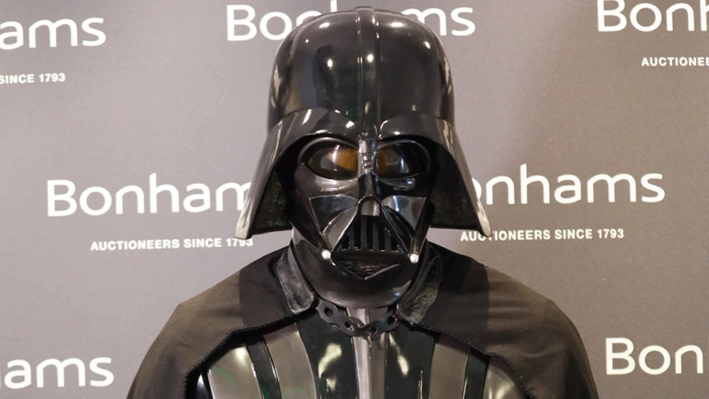 Imagen del traje de Darth Vader que se subasta en EEUU Imagen del traje de Darth Vader que se subasta en EEUU