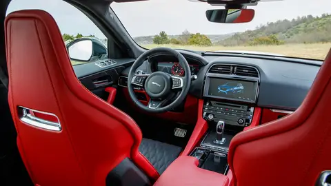 Jaguar F-Pace SVR Jaguar F-Pace SVR