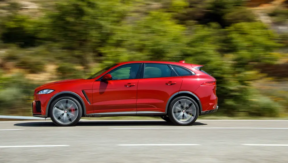 Jaguar F-Pace SVR