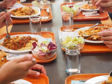 Imagen de un comedor escolar Imagen de un comedor escolar