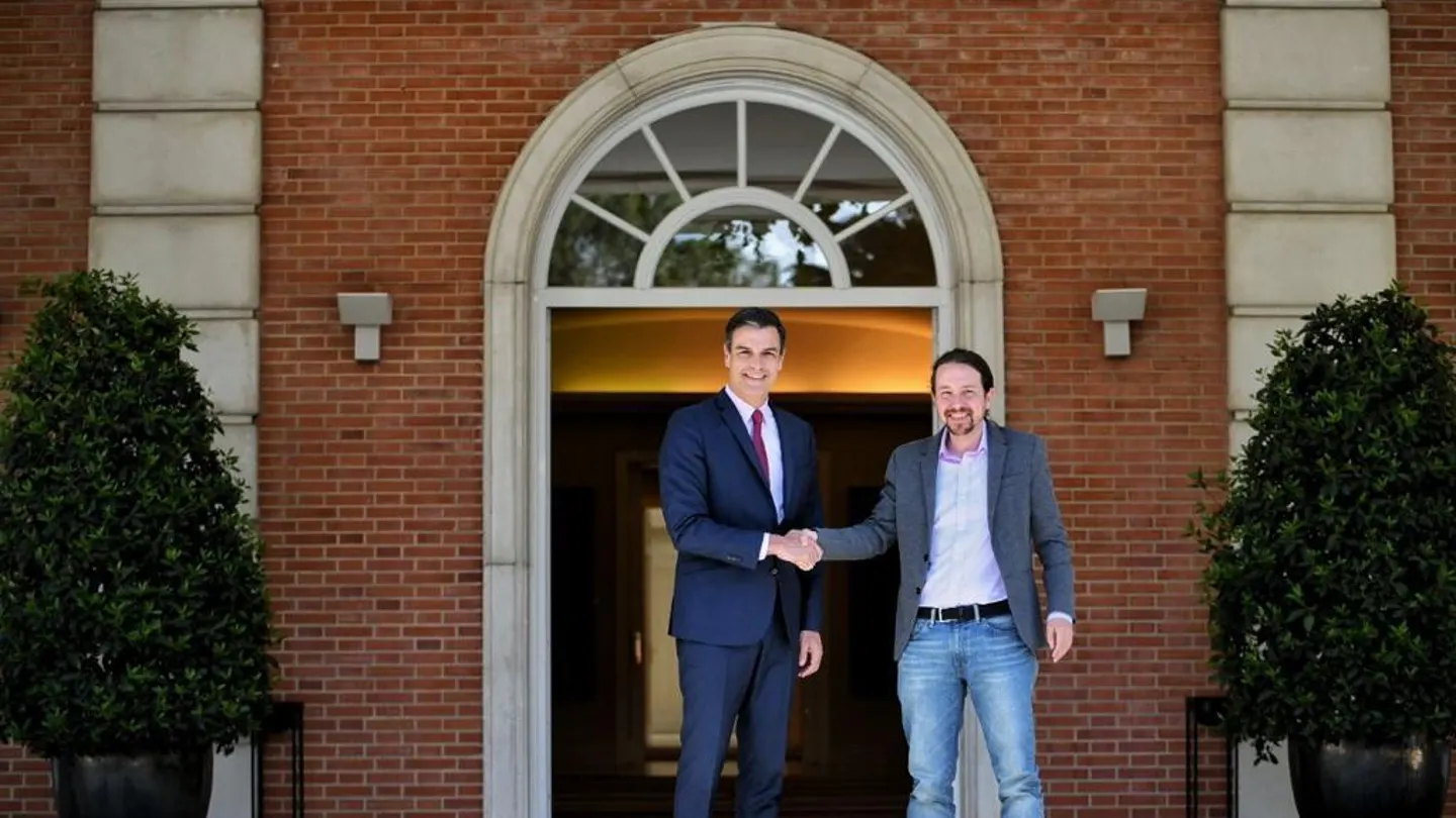 Pedro Sánchez recibe a Pablo Iglesias en Moncloa Pedro Sánchez recibe a Pablo Iglesias en Moncloa