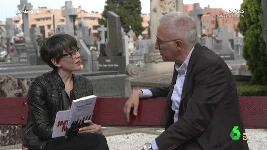 La surrealista entrevista de Thais Villas a Xavier Sardà en un cementerio: así hablaron de la muerte, de las elecciones y de Cataluña La surrealista entrevista de Thais Villas a Xavier Sardà en un cementerio: así hablaron de la muerte, de las elecciones y de Cataluña
