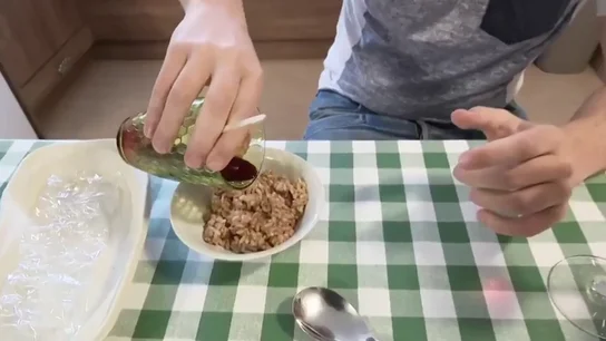 Un español patenta la primera morcilla vegana hecha con sangre humana Un español patenta la primera morcilla vegana hecha con sangre humana