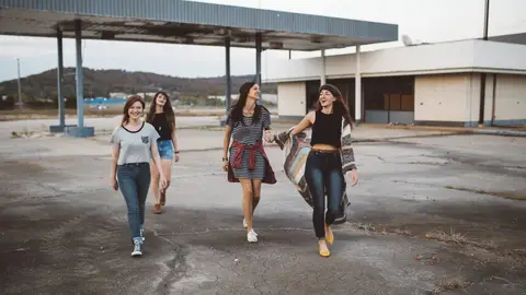 Amigos Amigos