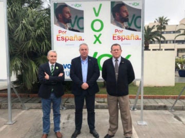 En la imagen, los dirigentes de Vox Melilla En la imagen, los dirigentes de Vox Melilla