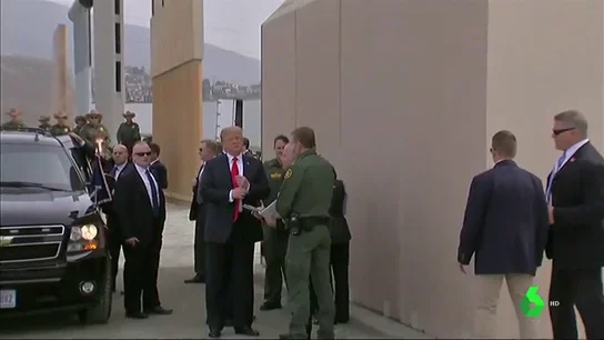 Donald Trump en el muro fronterizo Donald Trump en el muro fronterizo
