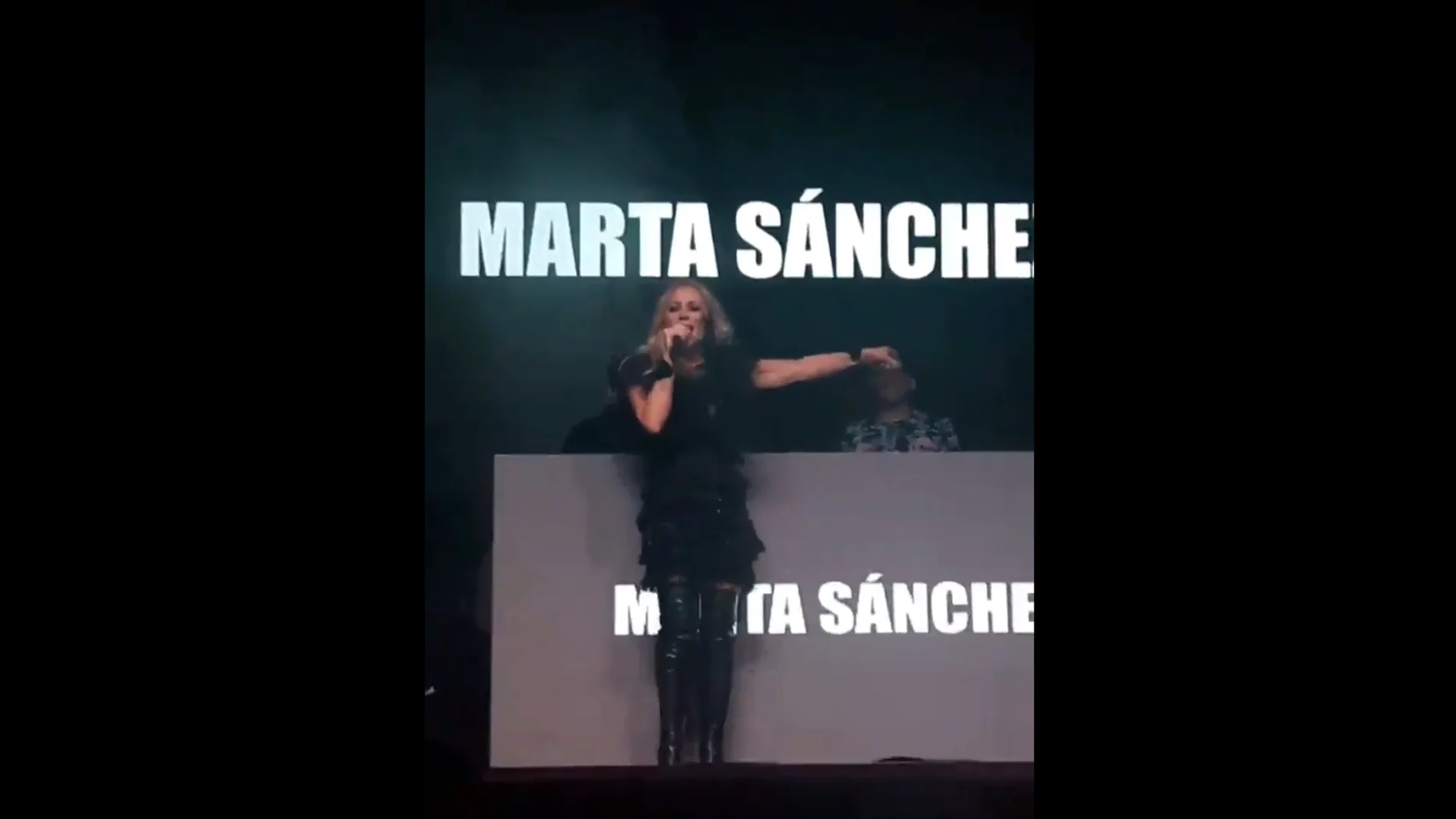 Marta Sánchez durante el concierto
