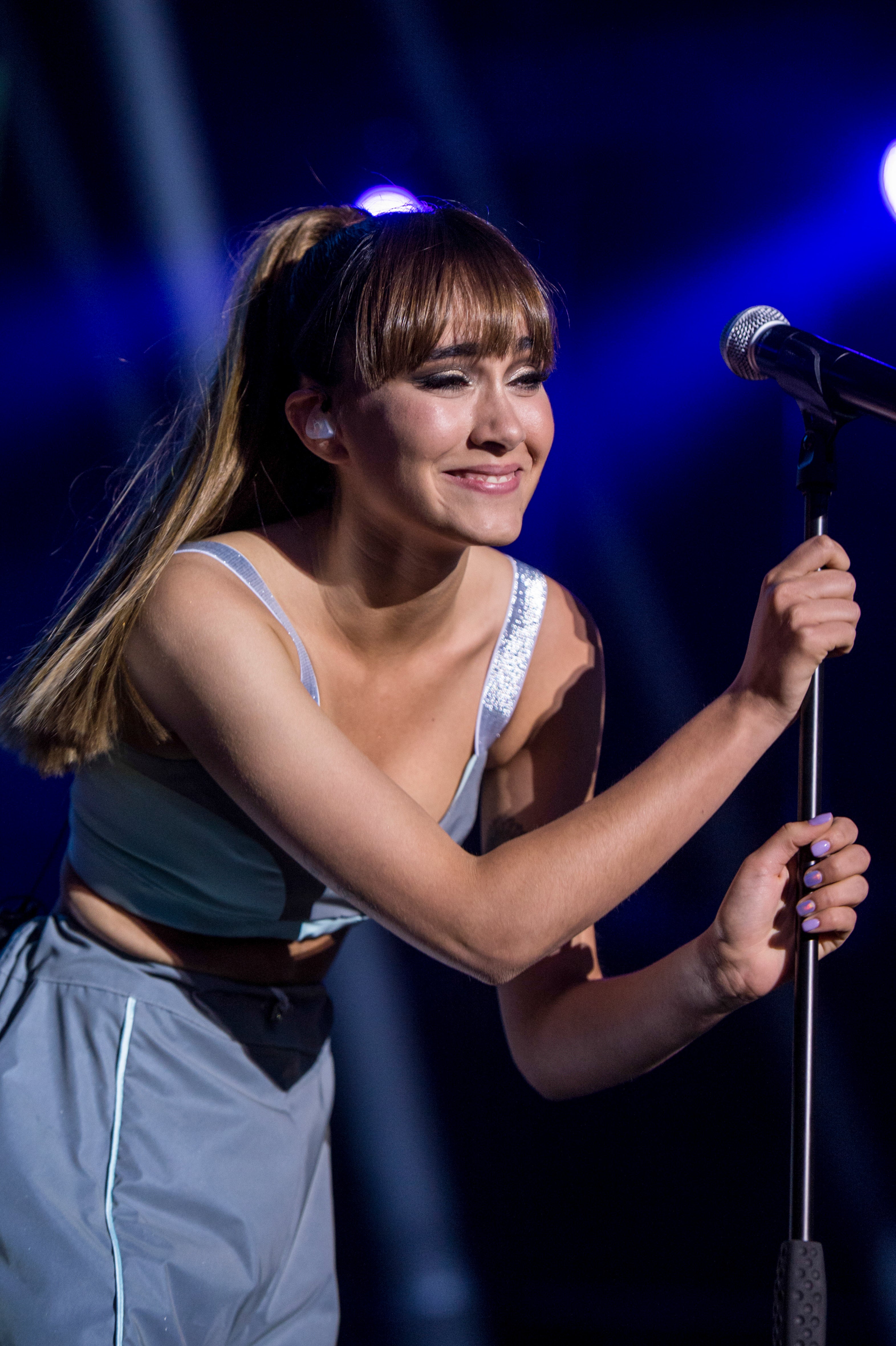 Aitana hace este guiño a Úrsula Corberó en su último concierto