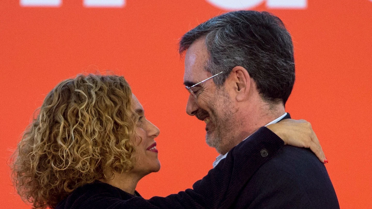 La ministra Meritxell Batet y el senador electo Manuel Cruz La ministra Meritxell Batet y el senador electo Manuel Cruz