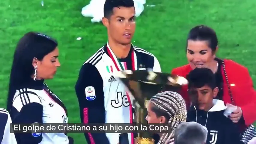 El golpe de Cristiano Ronaldo a su hijo con la Copa que se ha hecho viral