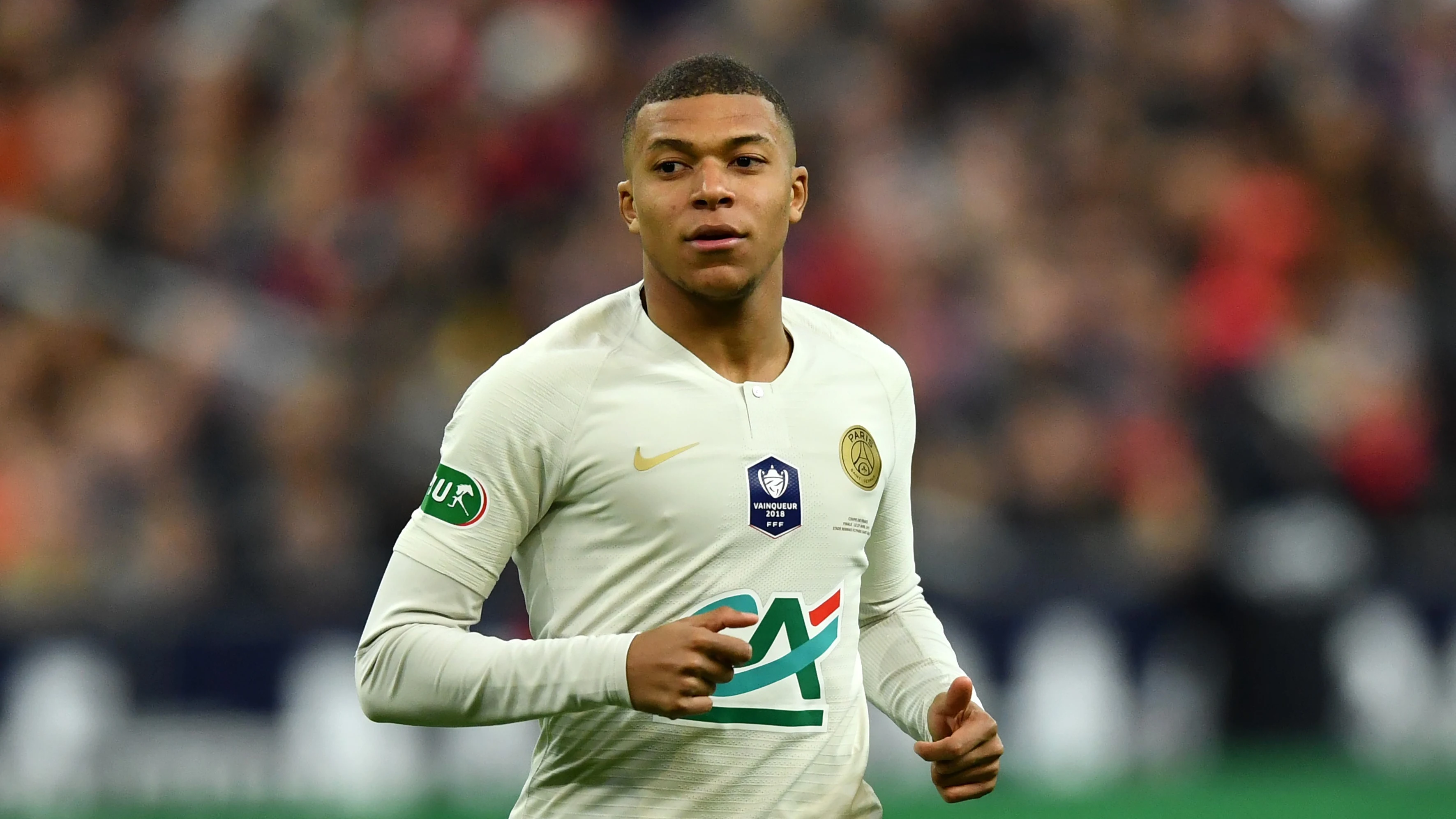 Mbappé, durante un partido con el PSG