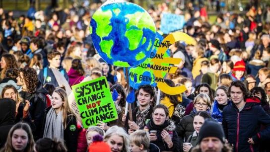 J&oacute;venes contra el cambio clim&aacute;tico
