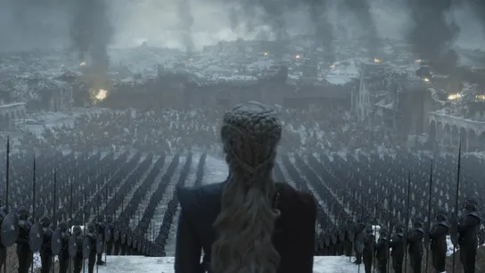 Daenerys, frente a su ejército Daenerys, frente a su ejército