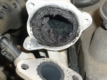 Carbonilla en motor diésel Carbonilla en motor diésel