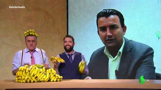 Los temazos de un candidato de Tenerife que ponen a bailar a Wyoming y Dani Mateo: "No sé si votarle o apuntarme a clases de zumba" Los temazos de un candidato de Tenerife que ponen a bailar a Wyoming y Dani Mateo: "No sé si votarle o apuntarme a clases de zumba"