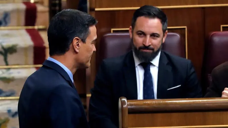 Santiago Abascal y Pedro Sánchez en el Congreso