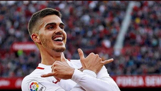 André Silva celebrando un gol en el Sánchez Pizjuán André Silva celebrando un gol en el Sánchez Pizjuán