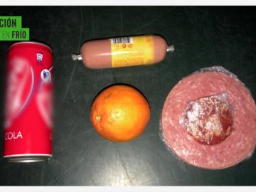 Pan duro, una fruta y dos lonchas de fiambre: así es el menú que reciben los militares cuando están de maniobras y que provoca "desmayos" Pan duro, una fruta y dos lonchas de fiambre: así es el menú que reciben los militares cuando están de maniobras y que provoca "desmayos"