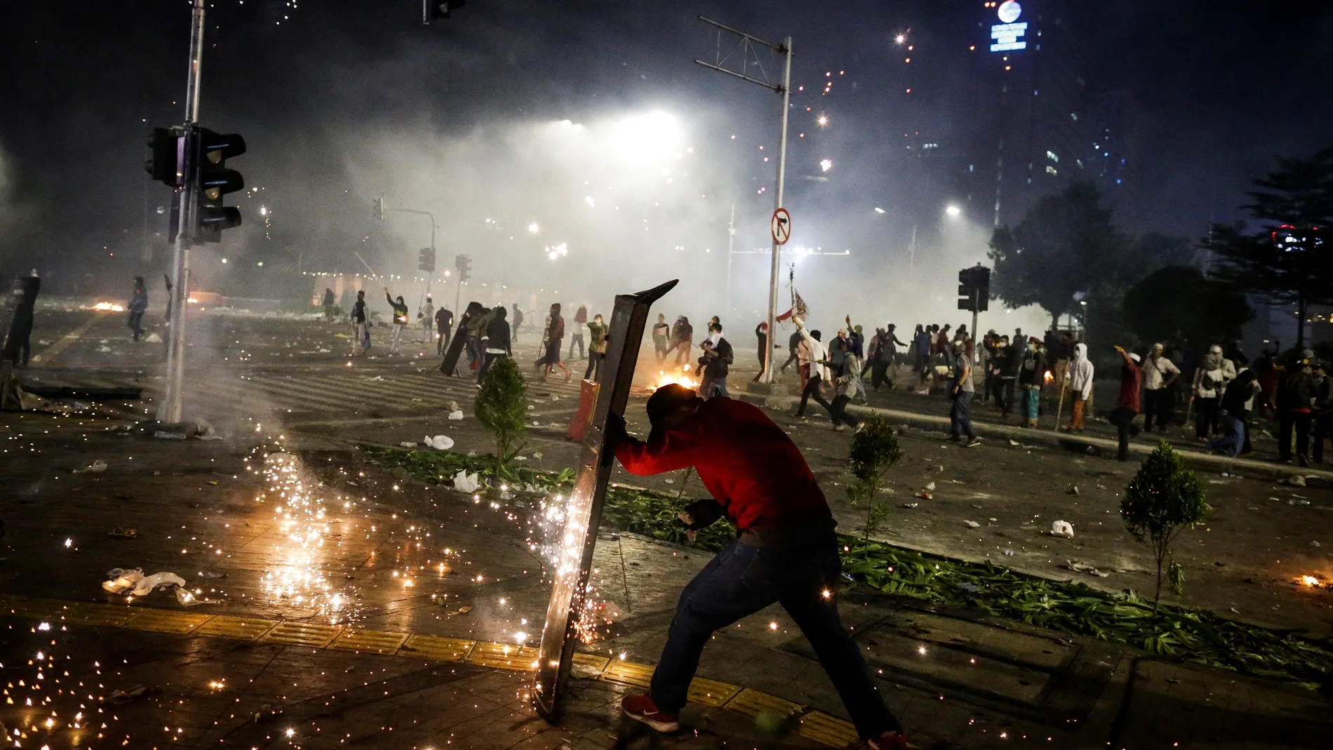Disturbios en Yakarta tras la victoria de Widodo 