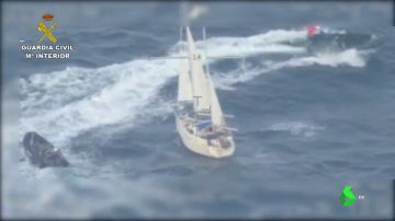 La Guardia Civil intercepta un velero cargado con 600 kilos de cocaína