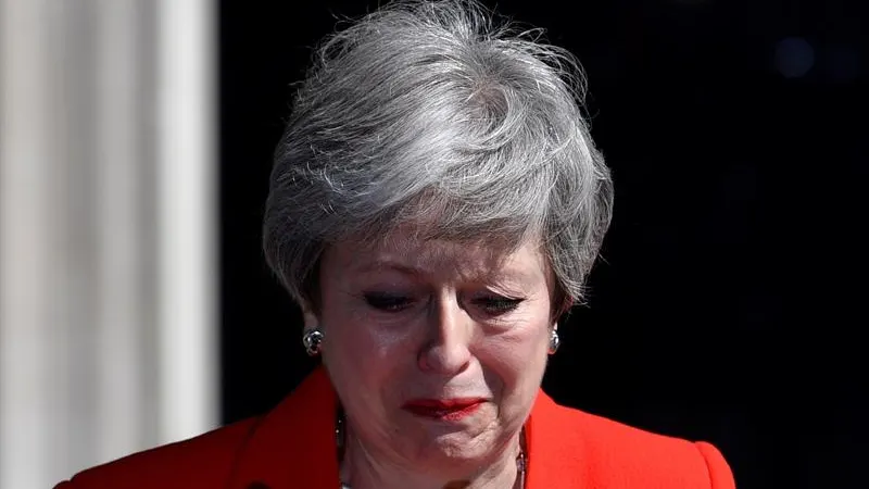 Theresa May tras anunciar su dimisión