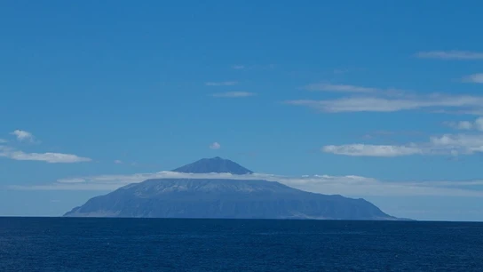Tristán de Acuña Tristán de Acuña