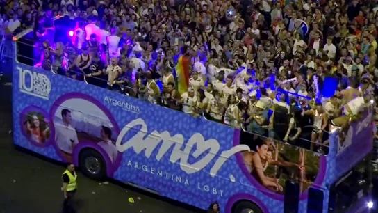 Atascos, Orgullo Gay y viviendas sociales, los temas que complicaron la batalla en Madrid hacia las elecciones Atascos, Orgullo Gay y viviendas sociales, los temas que complicaron la batalla en Madrid hacia las elecciones