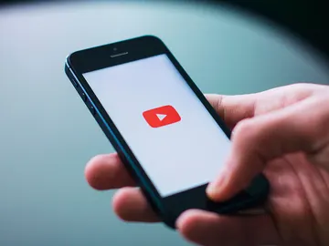 YouTube YouTube