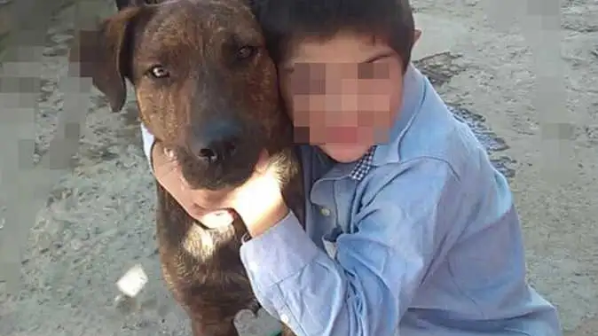 El perro Fido con el pequeño Martín