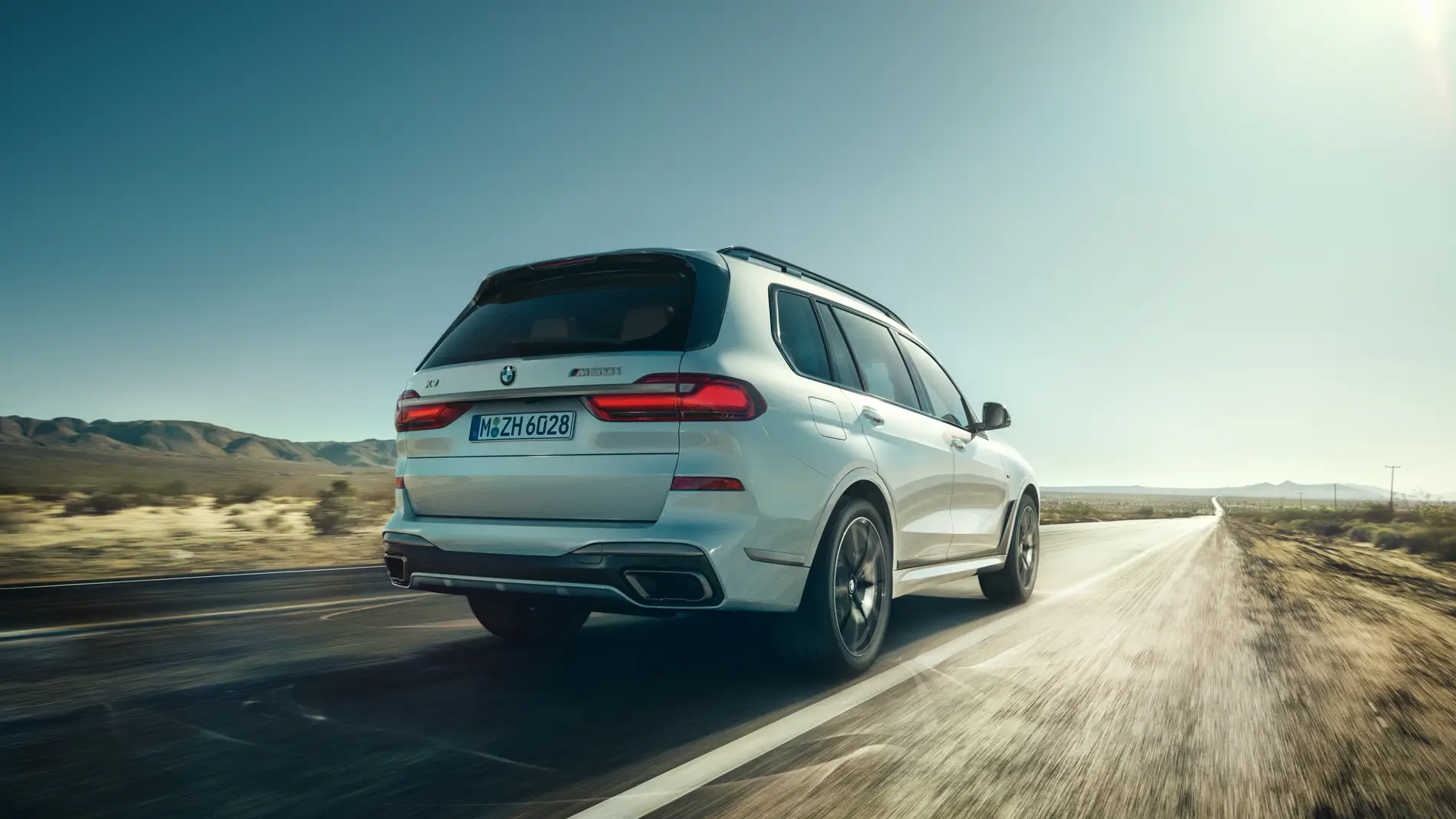 BMW X7 M50i