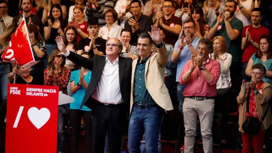 El presidente del Gobierno, Pedro Sánchez en un acto de campaña junto al candidato a la Comunidad de Madrid, Ángel Gabilondo (Archivo). El presidente del Gobierno, Pedro Sánchez en un acto de campaña junto al candidato a la Comunidad de Madrid, Ángel Gabilondo (Archivo).