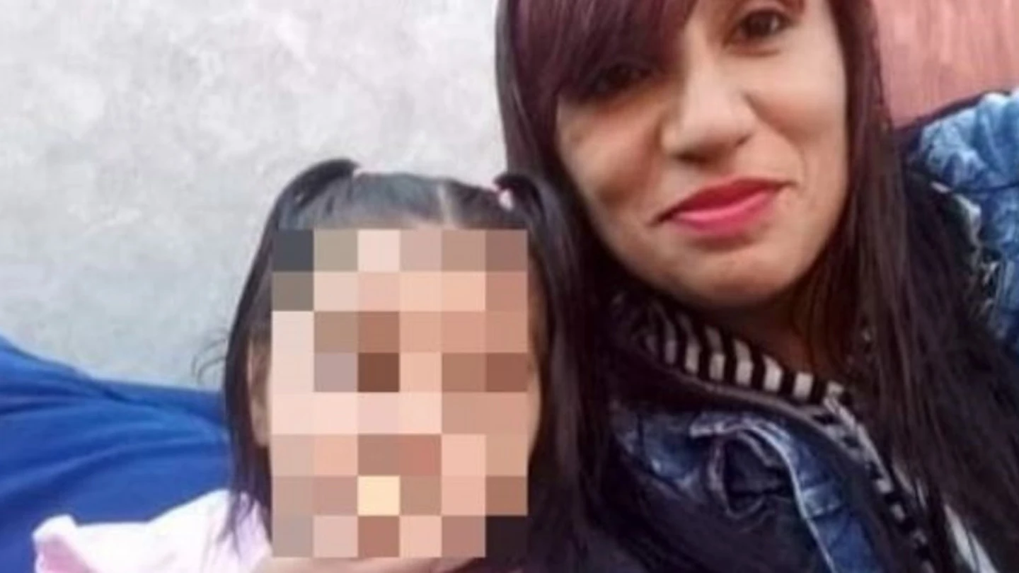 Un hombre asesina a su expareja y a su hija Un hombre asesina a su expareja y a su hija