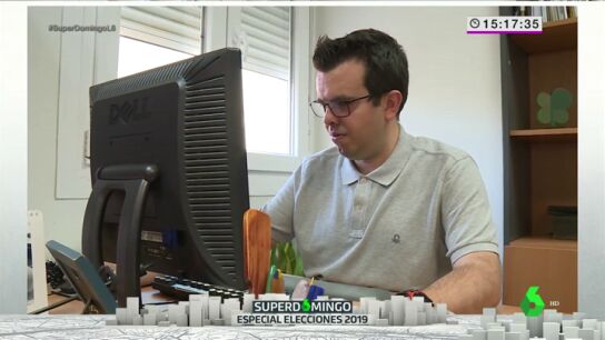 Antonio es un activista con discapacidad que ha creado programas electorales de lectura f&aacute;cil