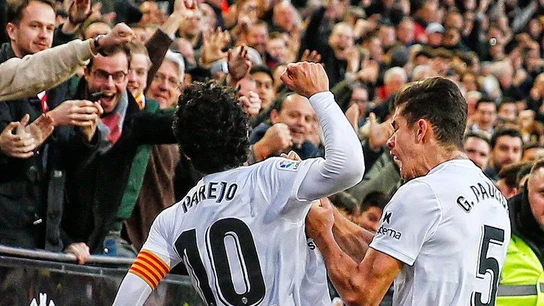 Parejo celebra un gol Parejo celebra un gol