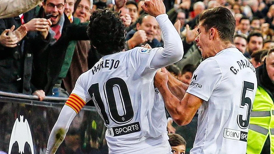 Parejo celebra un gol