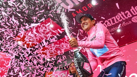 Carapaz, con la 'maglia' rosa Carapaz, con la 'maglia' rosa