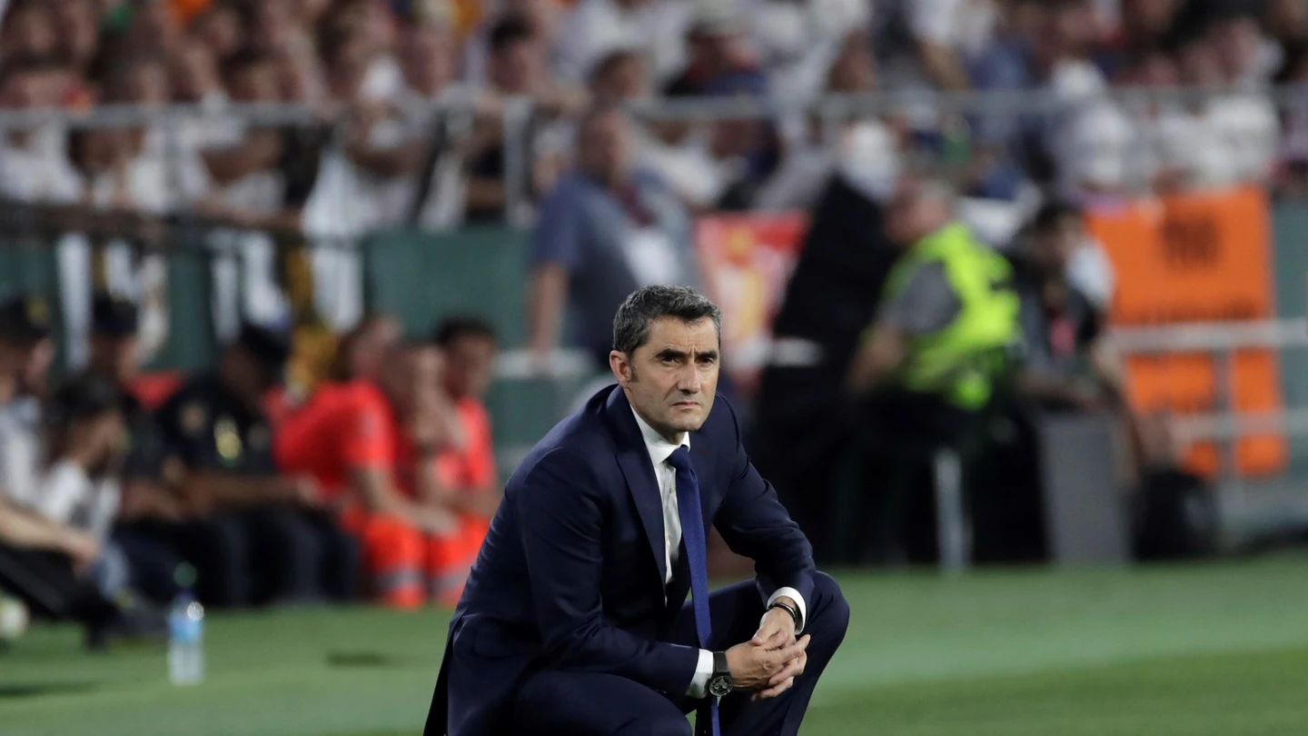 Ernesto Valverde, en la banda del Villamarín Ernesto Valverde, en la banda del Villamarín