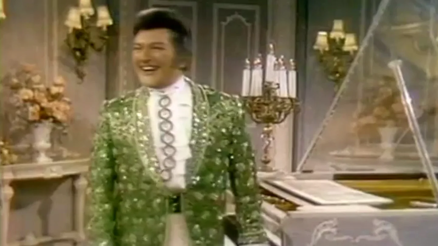 100 años de Liberace, el pianista más brillante 100 años de Liberace, el pianista más brillante