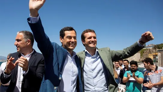 El líder del PP, Pablo Casado, con el presidente de la Junta de Andalucía, Juanma Moreno El líder del PP, Pablo Casado, con el presidente de la Junta de Andalucía, Juanma Moreno