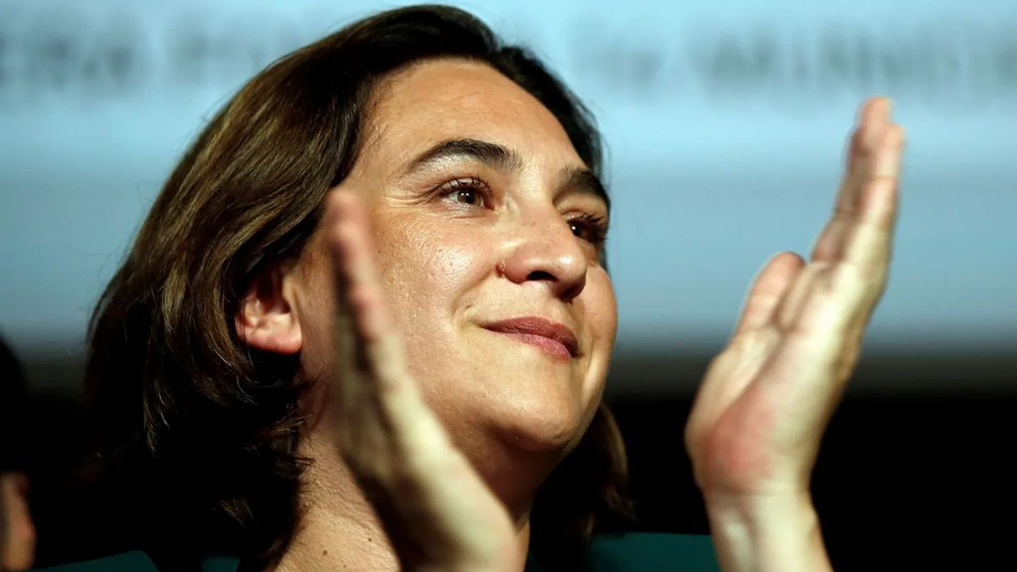 Ada Colau ante los medios Ada Colau ante los medios