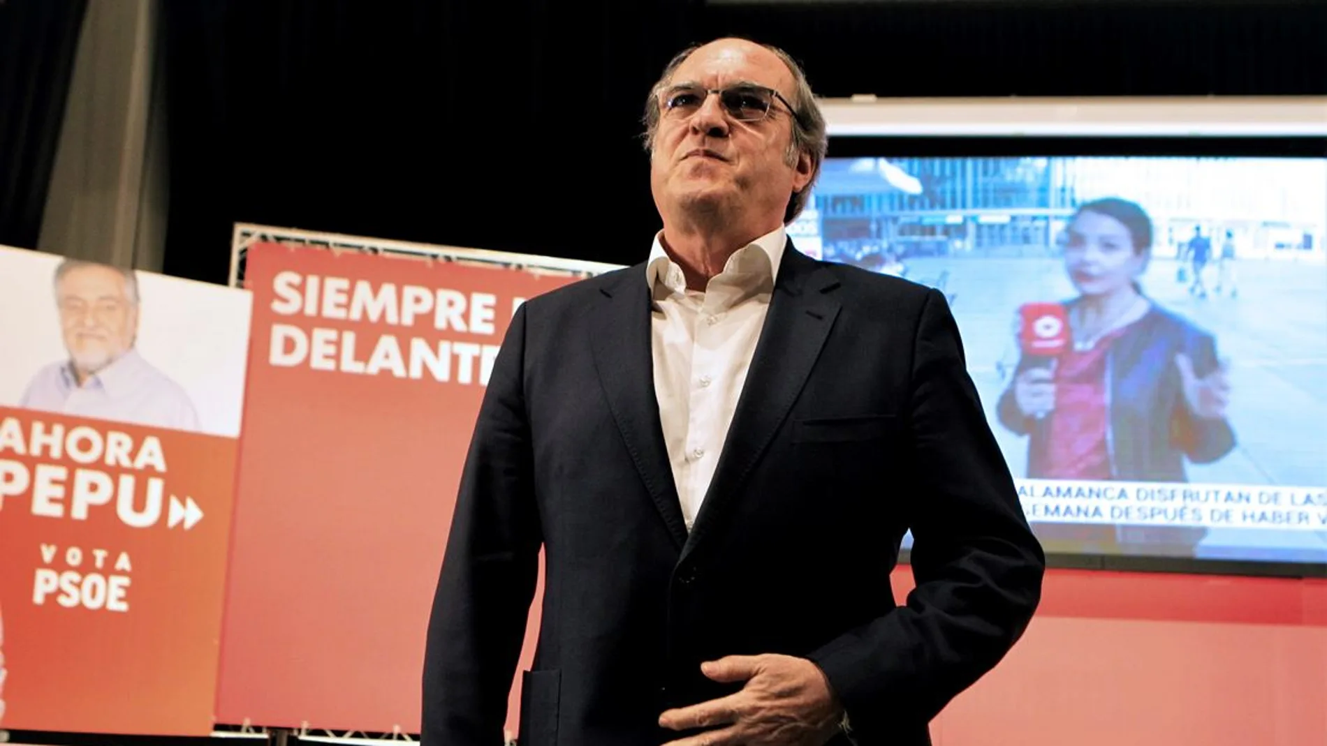 Ángel Gabilondo en la sede del PSOE