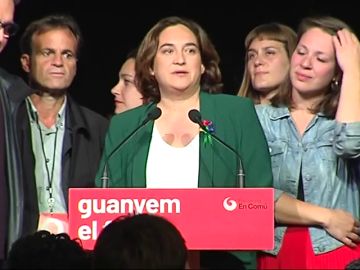 Ada Colau agradece el apoyo a sus votantes en una coparecencia con sabor a despedida Ada Colau agradece el apoyo a sus votantes en una coparecencia con sabor a despedida